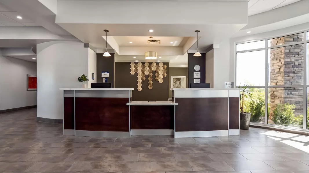 Best Western Plus Roland Inn & Suites hotel detail image 2