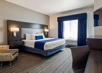 Best Western Plus Roland Inn & Suites hotel thumbnail 5
