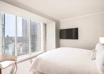 JW Marriott Parq Vancouver hotel thumbnail 7