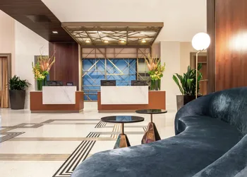 Embassy Suites by Hilton Seattle Downtown Pioneer Square hotel thumbnail 2