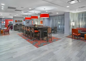 Hampton Inn Vincennes hotel thumbnail 2
