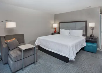 Hampton Inn Vincennes hotel thumbnail 4