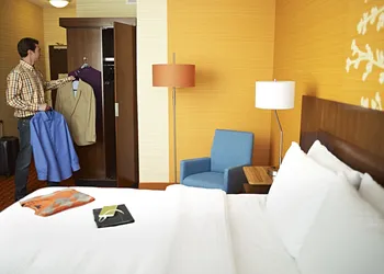 Fairfield Inn & Suites by Marriott Phoenix Tempe/Airport hotel thumbnail 6