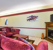 Econo Lodge Inn & Suites Ripley hotel detail image 3