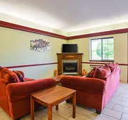 Econo Lodge Inn & Suites Ripley hotel detail image 4