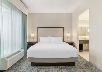 Homewood Suites By Hilton Schenectady hotel thumbnail 7