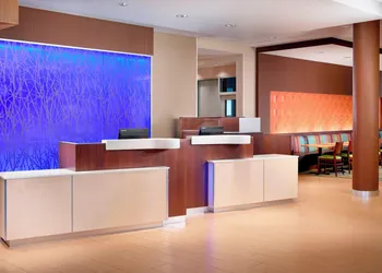 Fairfield Inn & Suites by Marriott Hendersonville Flat Rock hotel thumbnail 2