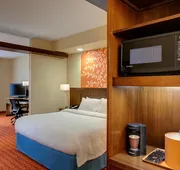 Fairfield Inn & Suites by Marriott Hendersonville Flat Rock hotel detail image 4