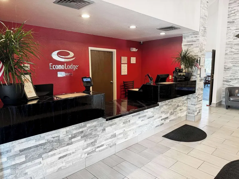 Econo Lodge Wausau - Rothschild hotel detail image 2