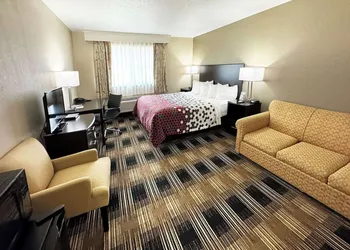 Econo Lodge Wausau - Rothschild hotel thumbnail 5