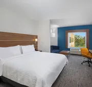 Holiday Inn Express & Suites Carrollton West by IHG hotel detail image 7