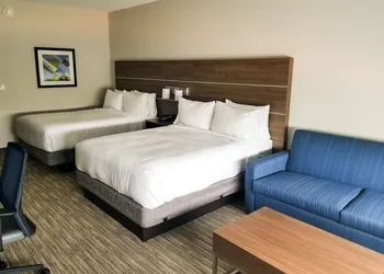 Holiday Inn Express & Suites Charlotte NE - University Area by IHG hotel thumbnail 7