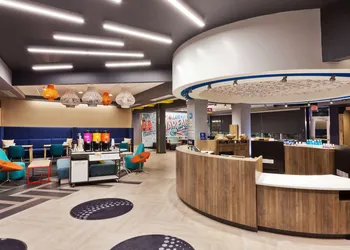 Tru by Hilton Auburn hotel thumbnail 7