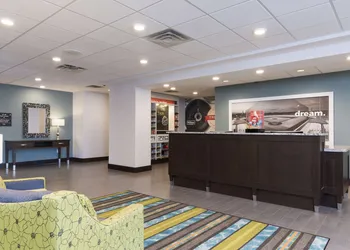 Hampton Inn Westfield hotel thumbnail 3
