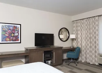 Hampton Inn Westfield hotel thumbnail 7