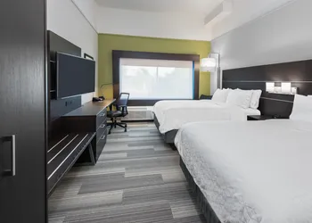 Holiday Inn Express & Suites Bryan - College Station by IHG hotel thumbnail 4
