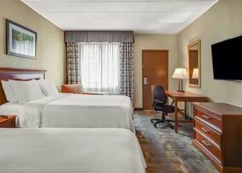 Wyndham Garden York hotel thumbnail 7