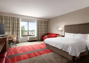 Hampton Inn North Olmsted Cleveland Airport hotel thumbnail 5