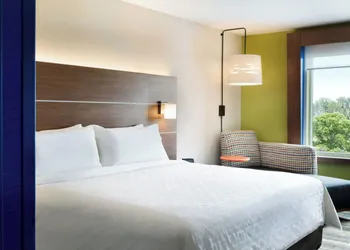 Holiday Inn Express and Suites Nebraska City by IHG hotel thumbnail 3