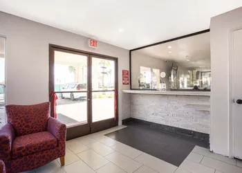 OYO Hotel Palmdale - Antelope Valley hotel thumbnail 2