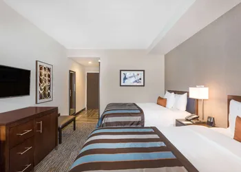 Wingate By Wyndham Miami Airport hotel thumbnail 6