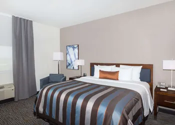 Wingate By Wyndham Miami Airport hotel thumbnail 7