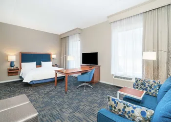 Hampton Inn & Suites Newburgh Stewart Airport hotel thumbnail 7