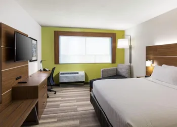 Holiday Inn Express Visalia Sequoia Gateway Area by IHG hotel thumbnail 4