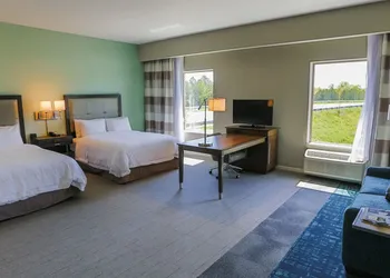 Hampton Inn & Suites Charlotte/Ballantyne hotel thumbnail 5