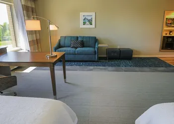 Hampton Inn & Suites Charlotte/Ballantyne hotel thumbnail 6