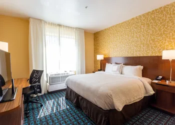 Fairfield Inn & Suites by Marriott Bay City hotel thumbnail 4