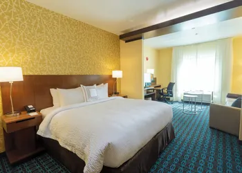 Fairfield Inn & Suites by Marriott Bay City hotel thumbnail 7