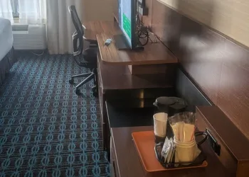 Fairfield Inn & Suites by Marriott Detroit Troy hotel thumbnail 8