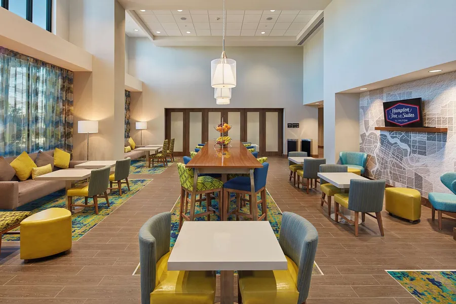 Hampton Inn & Suites Sacramento at Csus hotel detail image 2