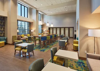Hampton Inn & Suites Sacramento at Csus hotel thumbnail 5