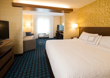 Fairfield Inn & Suites by Marriott Detroit Chesterfield hotel thumbnail 4