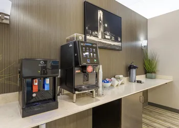Best Western Plus Centralia Hotel & Suites hotel thumbnail 5
