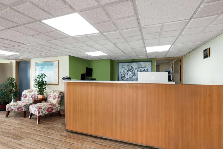 Super 8 by Wyndham Myrtle Beach/Market Common Area hotel detail image 2