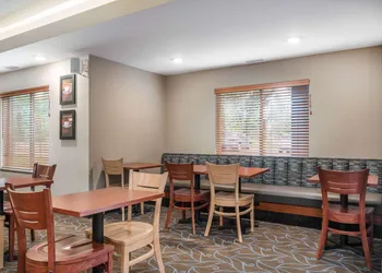 AmericInn by Wyndham Winona hotel thumbnail 2