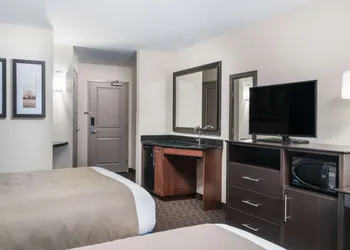 AmericInn by Wyndham Winona hotel thumbnail 6