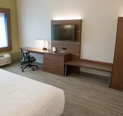 Holiday Inn Express & Suites Mishawaka - South Bend by IHG hotel detail image 3