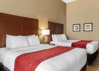 Comfort Inn & Suites Augusta hotel thumbnail 8