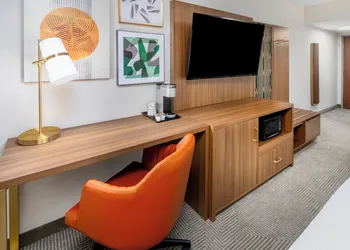 Holiday Inn Frisco by IHG hotel thumbnail 2