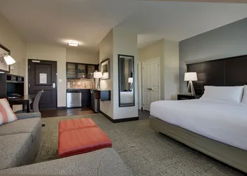Staybridge Suites Plano - The Colony by IHG hotel thumbnail 7