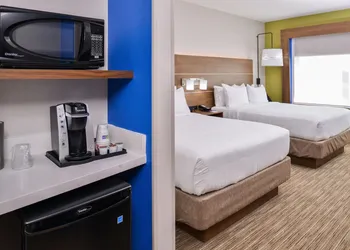 Holiday Inn Express & Suites Siloam Springs by IHG hotel thumbnail 5