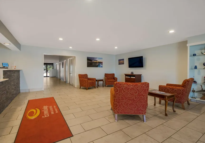 Econo Lodge Inn & Suites Fulton - Rockport hotel detail image 2