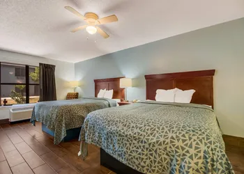 Econo Lodge Inn & Suites Fulton - Rockport hotel thumbnail 7
