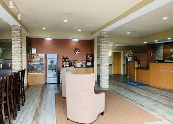 Comfort Inn & Suites New Lisbon hotel thumbnail 4