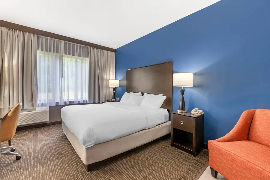 Comfort Inn & Suites New Lisbon hotel detail image 6