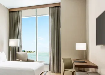 AC Hotel by Marriott San Francisco Airport Oyster Point/Waterfront hotel thumbnail 3